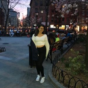 Meet your Posher, Reyna